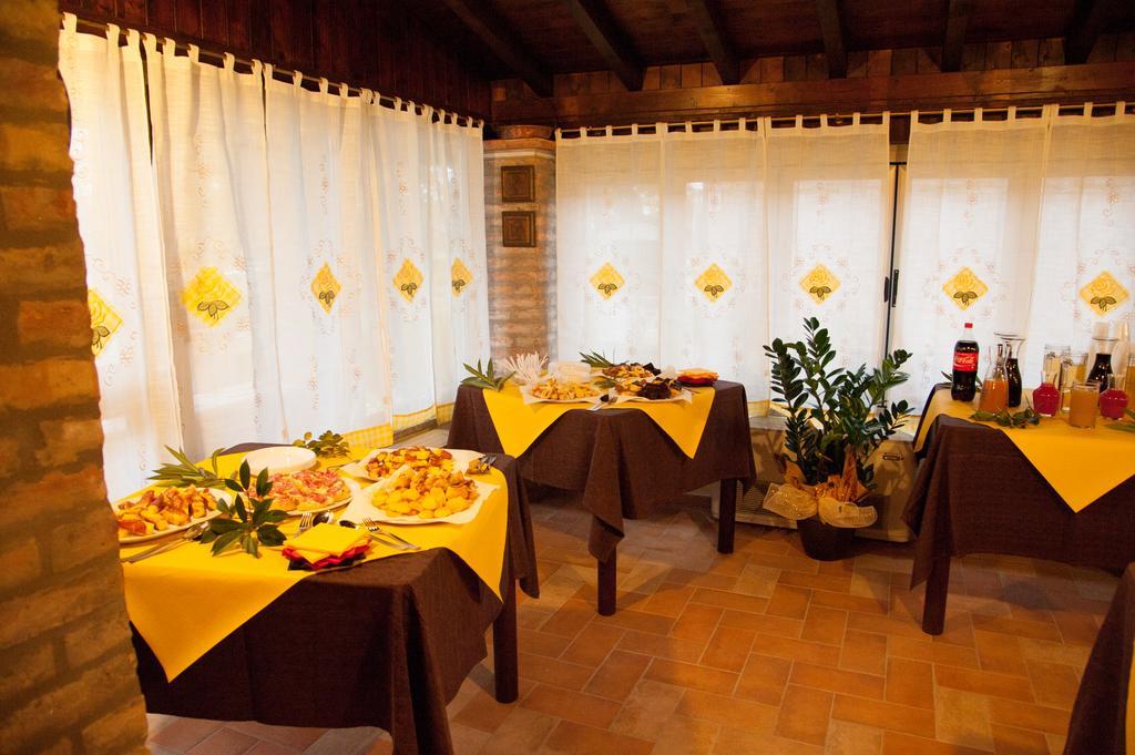 Il Dosso Agriturismo Codigoro Eksteriør billede