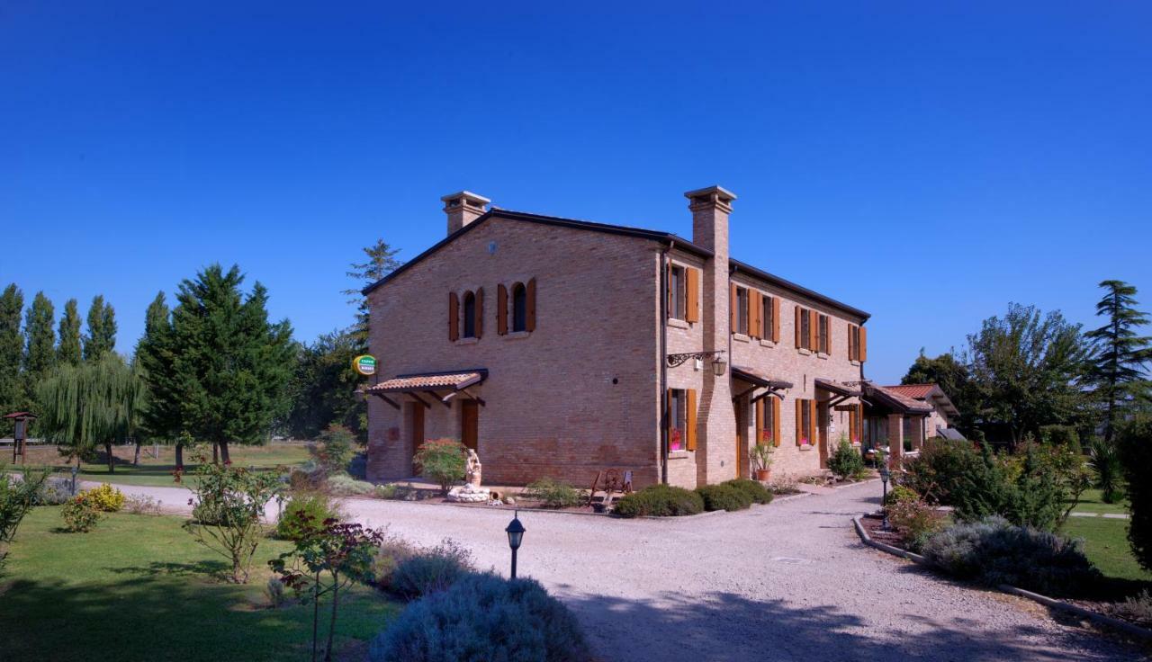 Il Dosso Agriturismo Codigoro Eksteriør billede